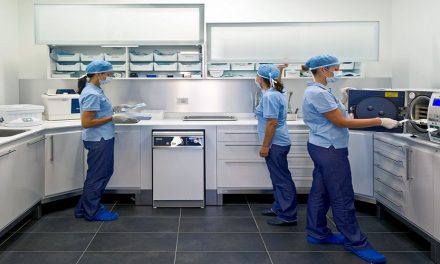 Come avviene una corretta sterilizzazione dello studio dentistico