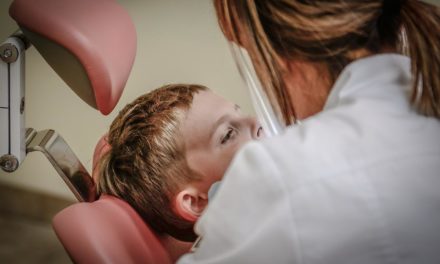 Ogni quanto tempo si deve andare dal dentista?